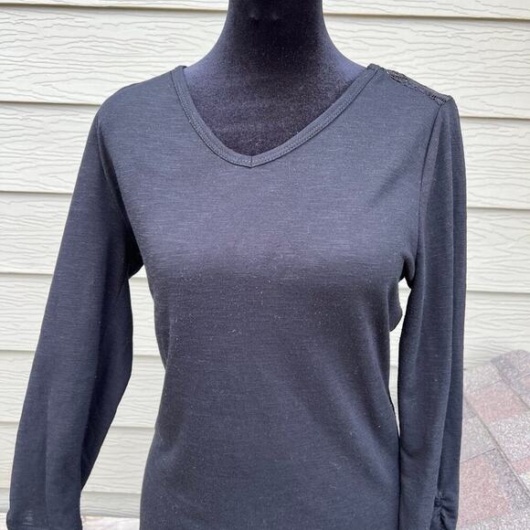 Vanity black long sleeve top with lace back, women's size M - Picture 4 of 7